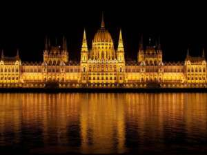 hungarian-parliament-budapest