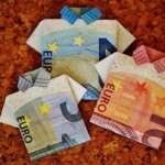 the-last-shirt-banknotes-20-euro-10-euro-5-euro-folded-gift--1515580